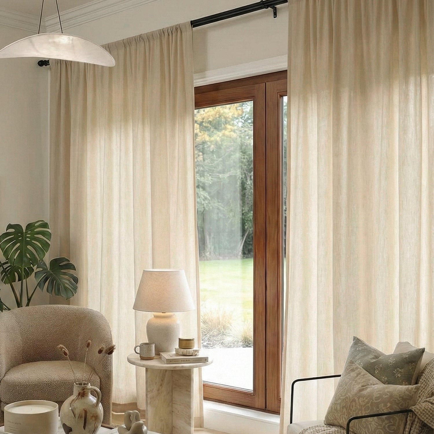 Eyelet Curtains: The Perfect Blend of Style and Practicality for Modern UK Homes